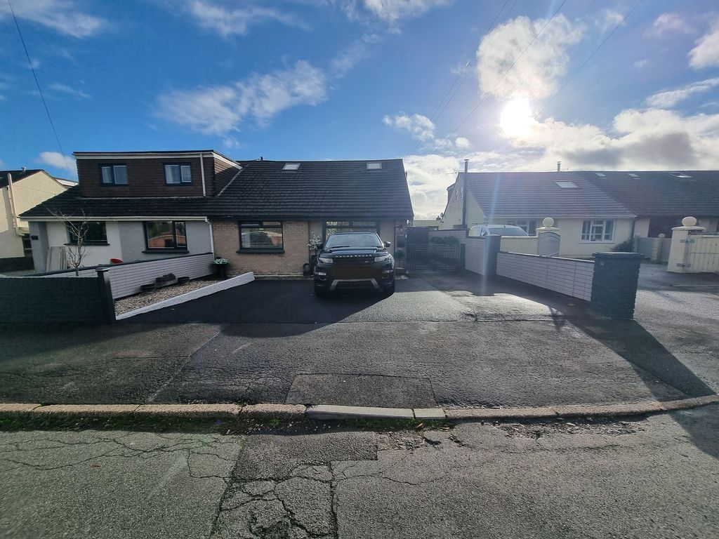 Property photo 1 of 34 Front