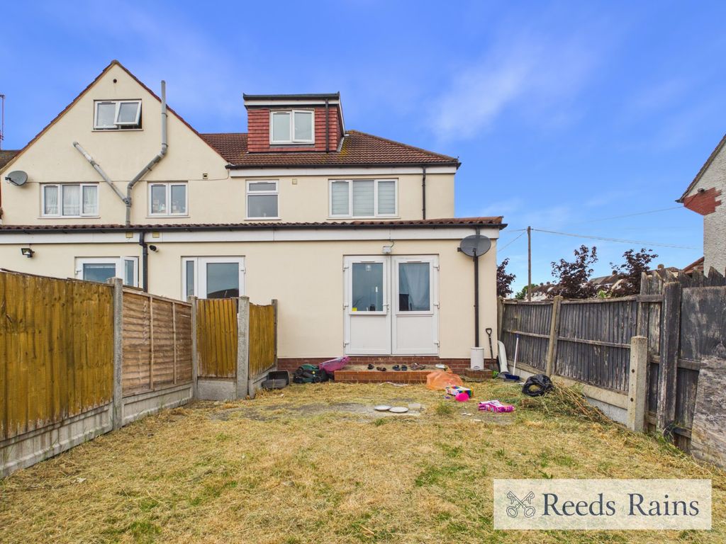 Property photo 3 of 16 Picture No. 06