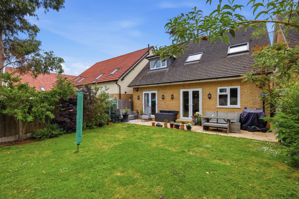 Property photo 2 of 29 5104183