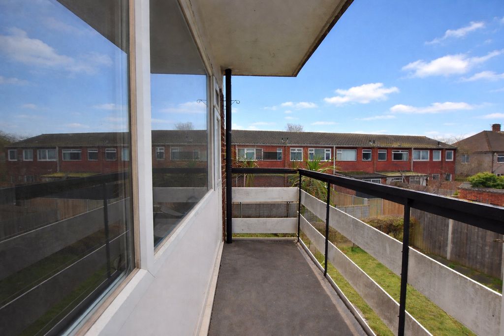 Property photo 3 of 9 Picture No. 01