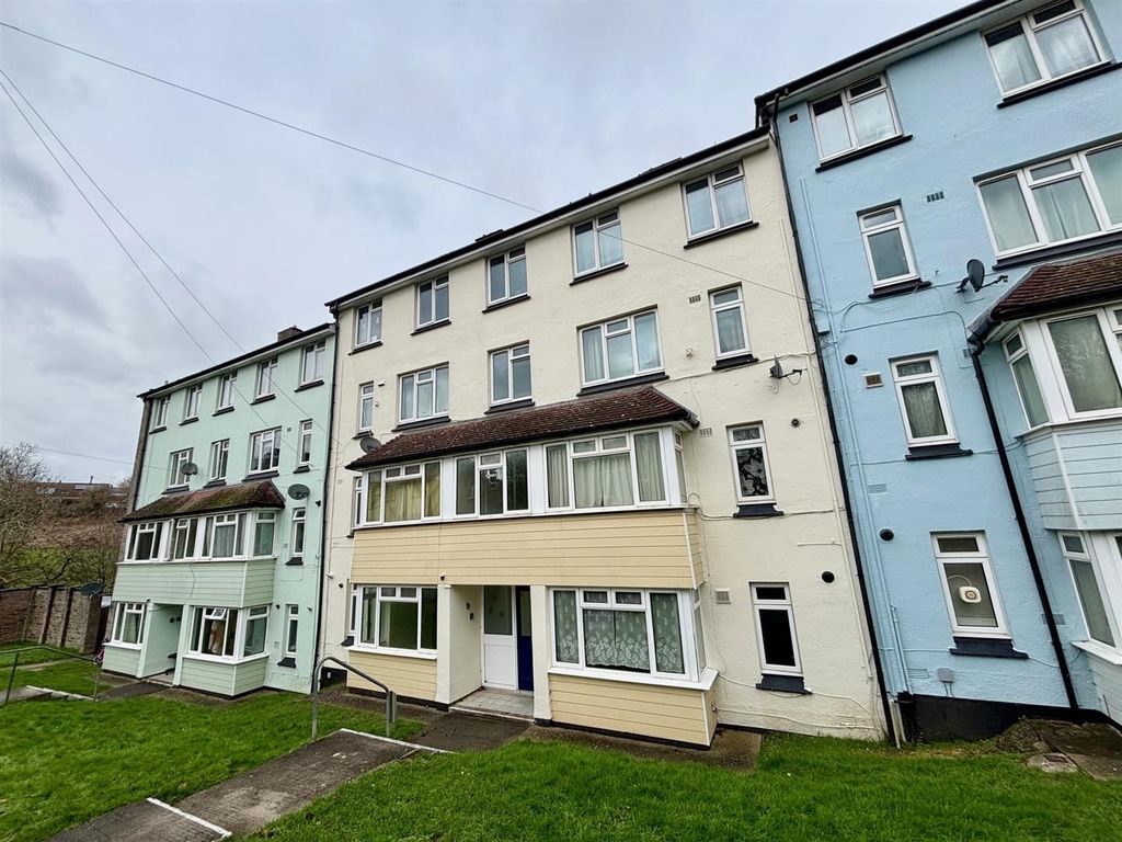 Property photo 1 of 8 5.Jpg