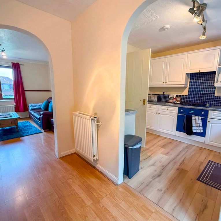 Property photo 2 of 12
