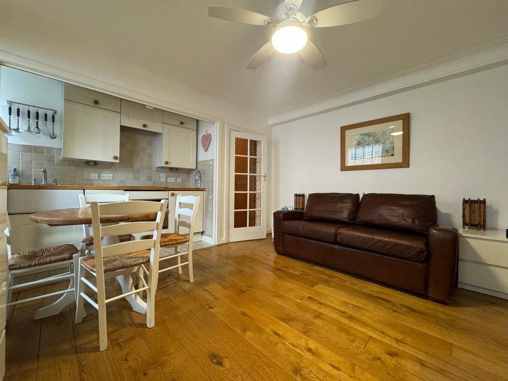 Property photo 1 of 11 d09d564F-46Ec-496F-B18B-Fe34c4Dcb7E7.Jpg