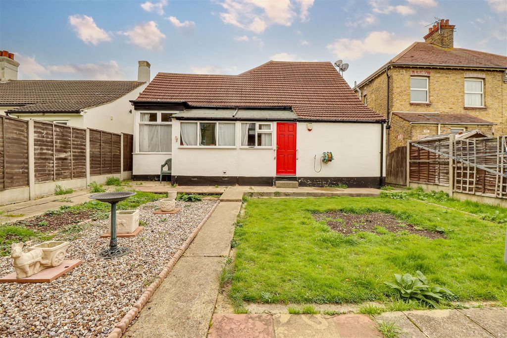 Property photo 2 of 14