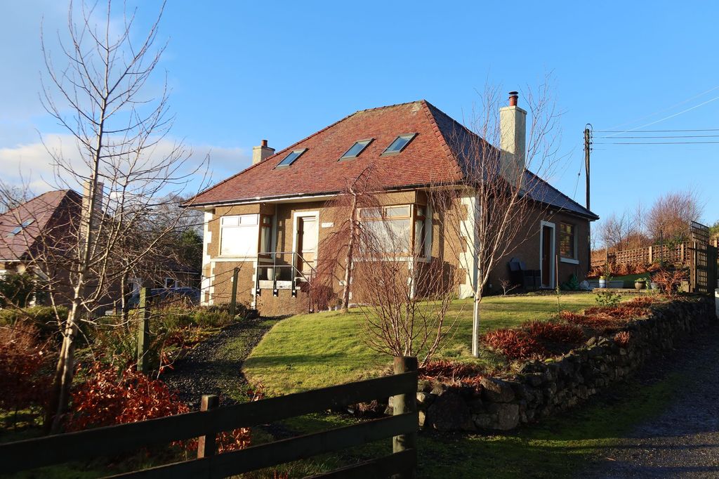 Property photo 2 of 46