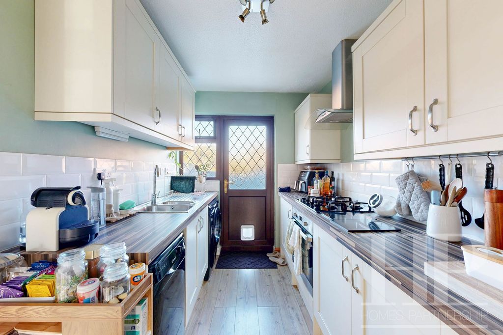 Property photo 3 of 15