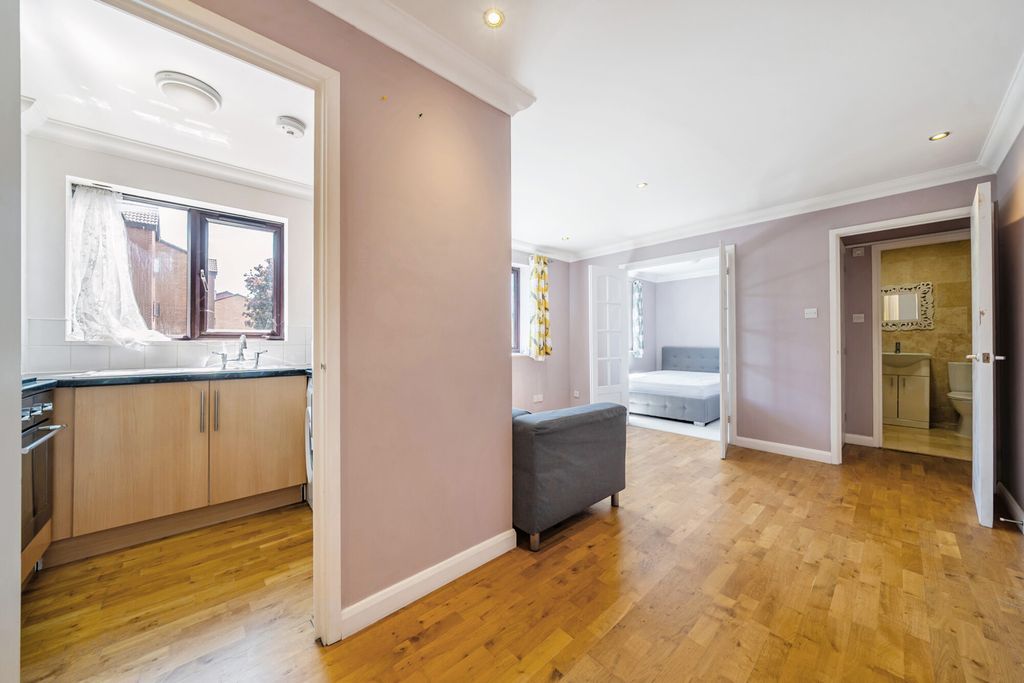 Property photo 1 of 10 1488400-2-6A4Cebe...