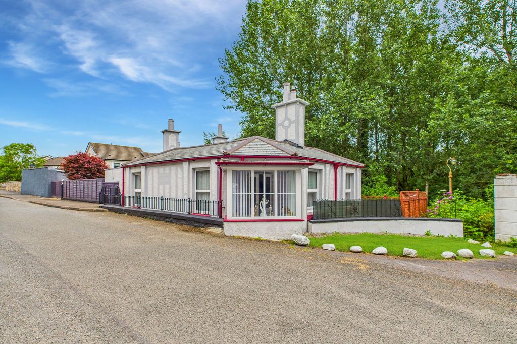 Property photo 2 of 24