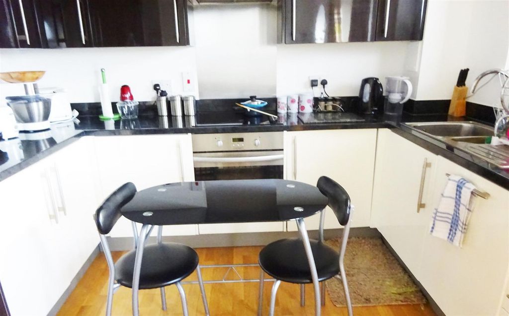 Property photo 2 of 4