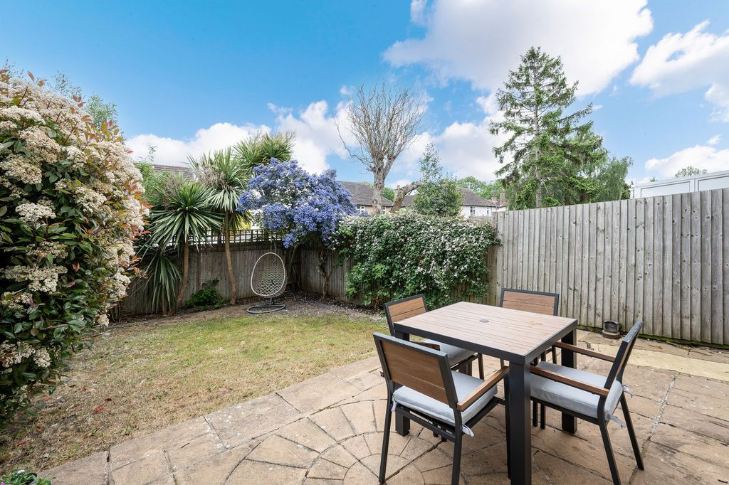 Property photo 3 of 11