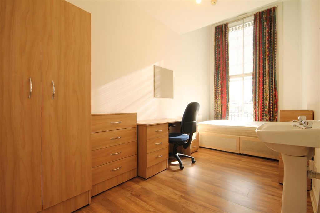 Property photo 2 of 7 2.Jpg