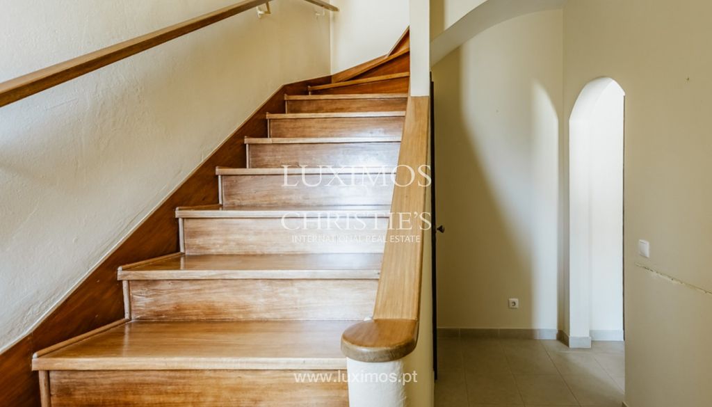 Property photo 2 of 25