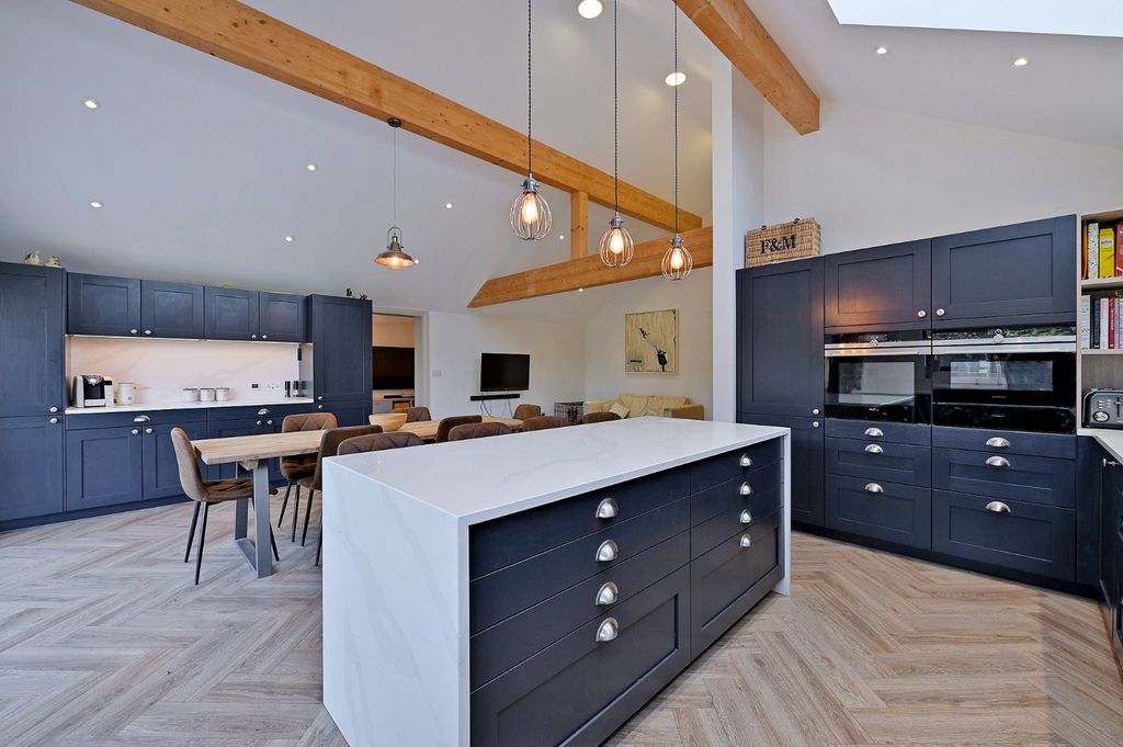 Property photo 2 of 14 Picture No. 05