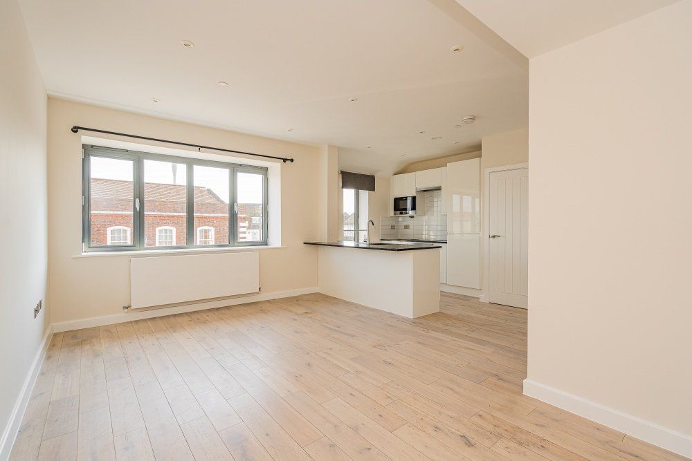 Property photo 2 of 8 Open Plan Living