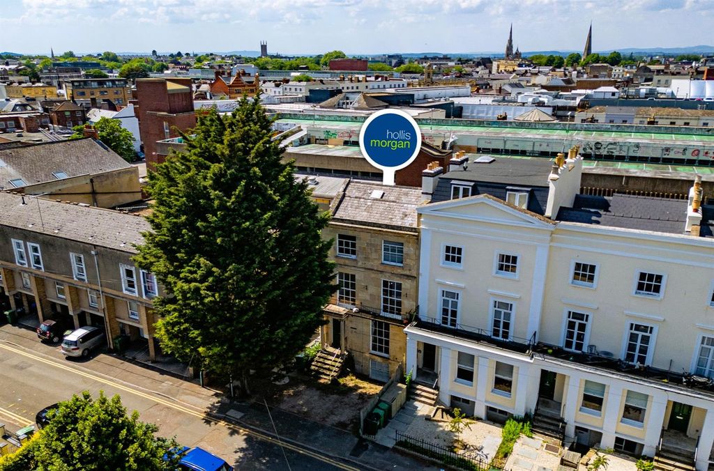 Property photo 1 of 27 Flat 1, 50 Grosvenor Street, Town Centre, Cheltenh