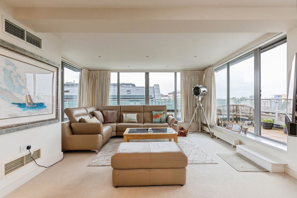 Additional image 4 of 3 bed flat for saleLime Kiln Road, Bristol BS8