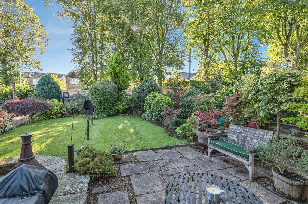 Property photo 3 of 23