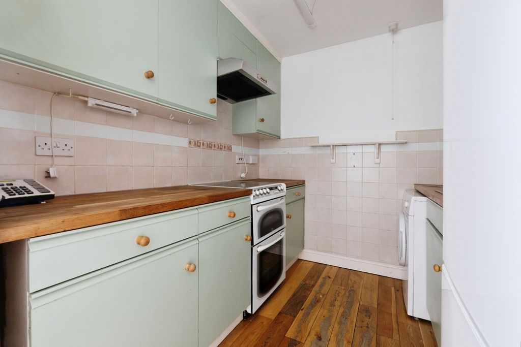 Property photo 2 of 13 Pbox-Img.Jpg