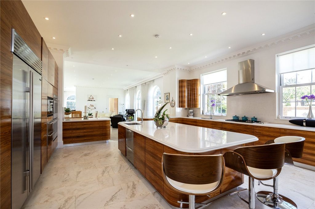 Additional image 5 of 6 bed detached house for saleHigh Street, Angmering, Littlehampton, West Sussex BN16