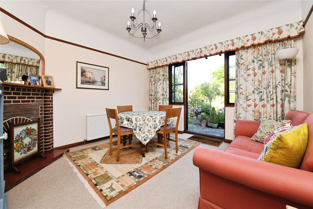 Property photo 3 of 29 Dining Room