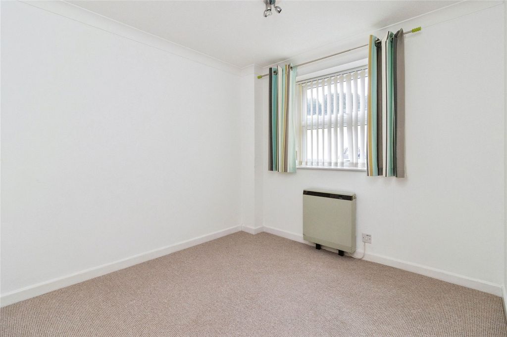Additional image 7 of 2 bed flat for saleEast Cliff Road, Dawlish, Devon EX7