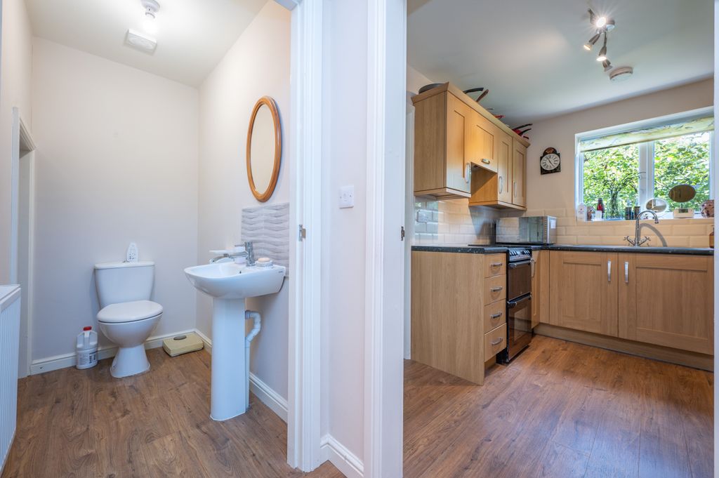 Property photo 3 of 13