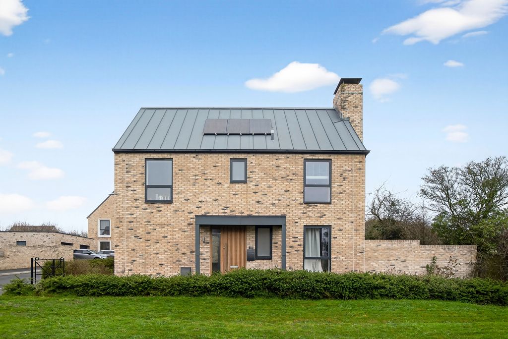 Property photo 1 of 22