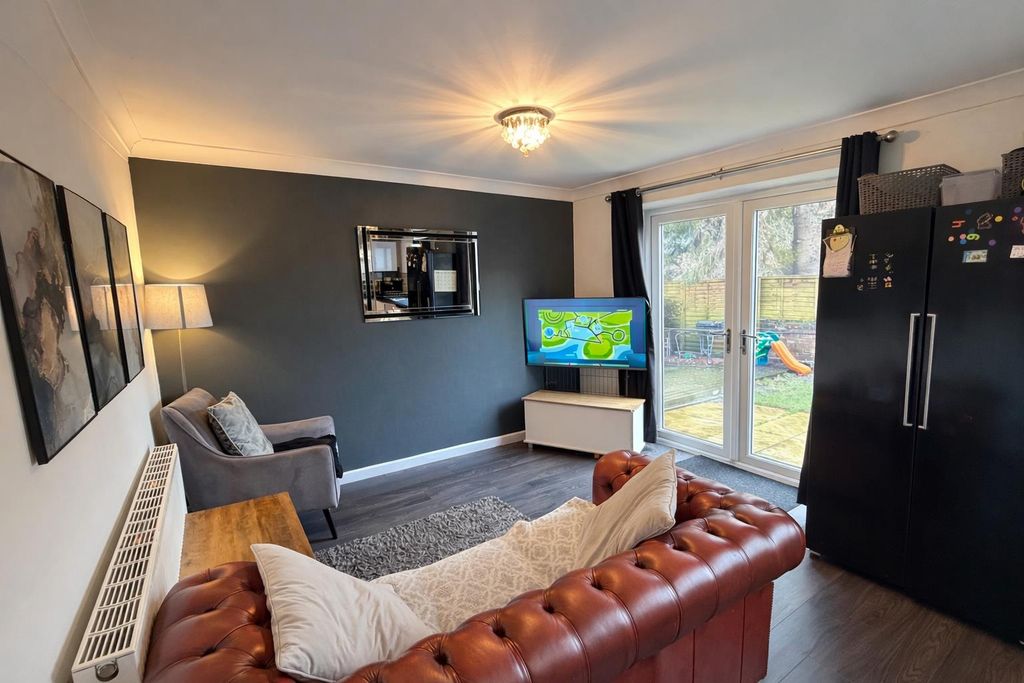 Property photo 2 of 15 Bc51462C-Efc8-4Da4-Bd20-9B6CE8F03C60.Png