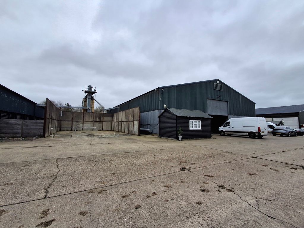 Property photo 3 of 7 Photo 3