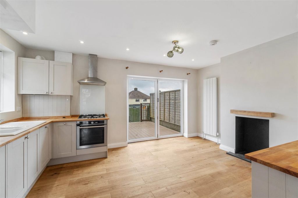 Property photo 2 of 9 Kitchen Diner