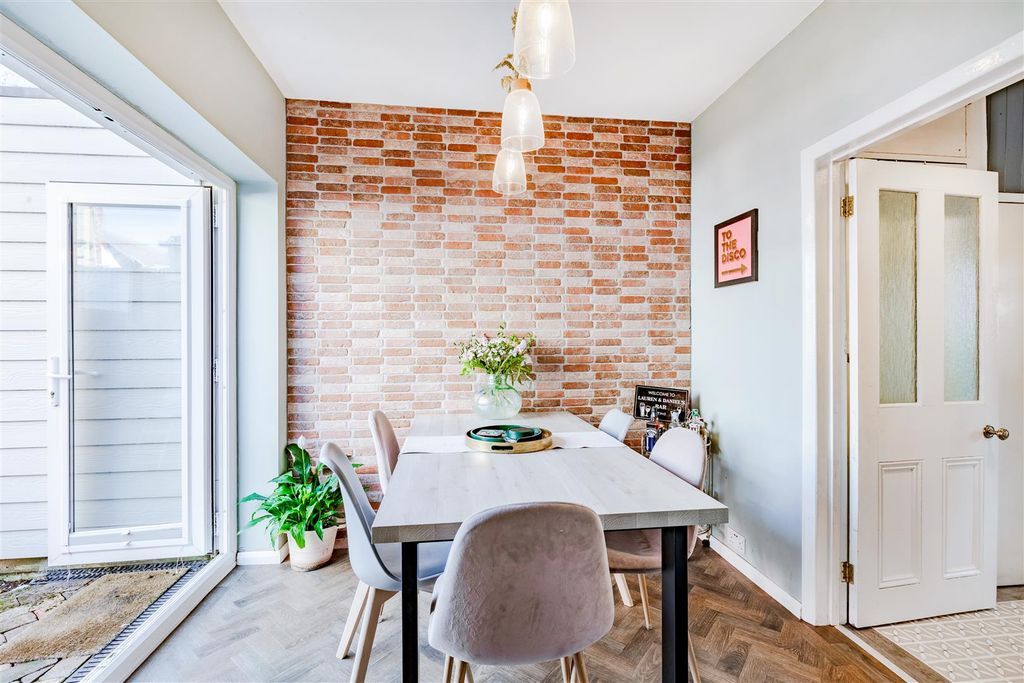 Property photo 3 of 13 Dining Area