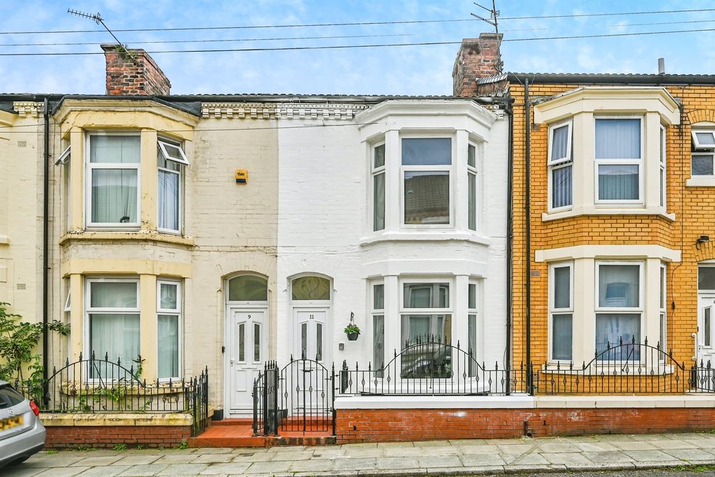 Property photo 1 of 13
