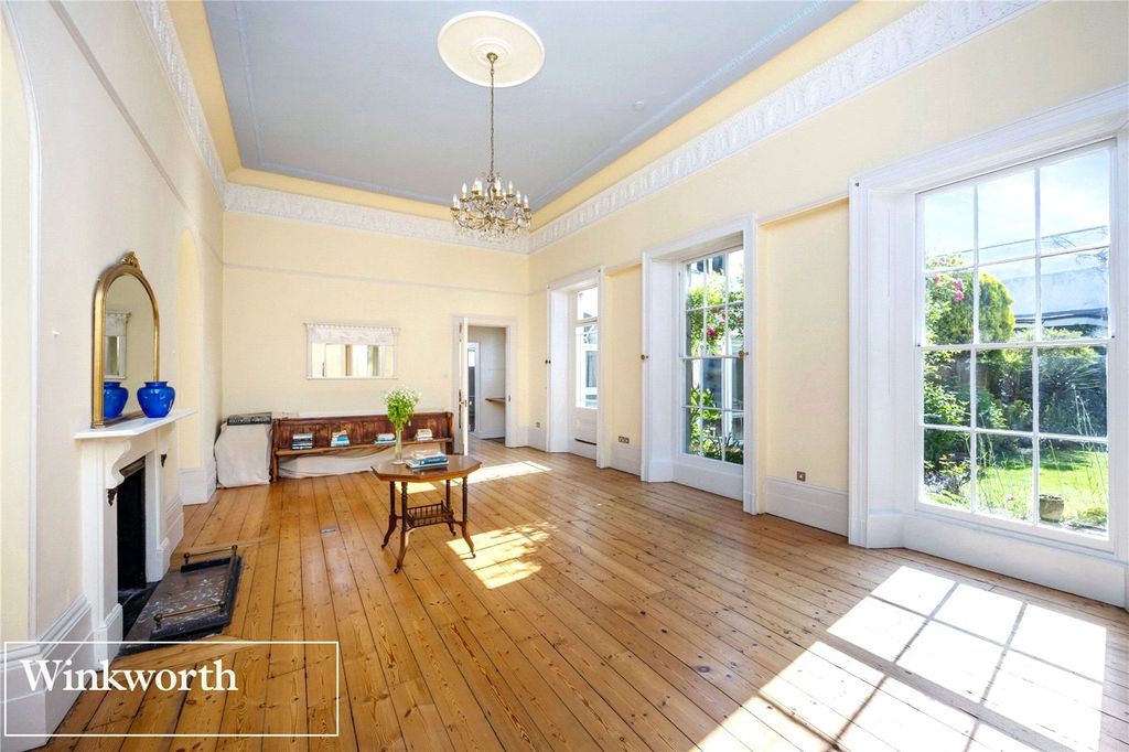 Property photo 3 of 18 Picture No. 03