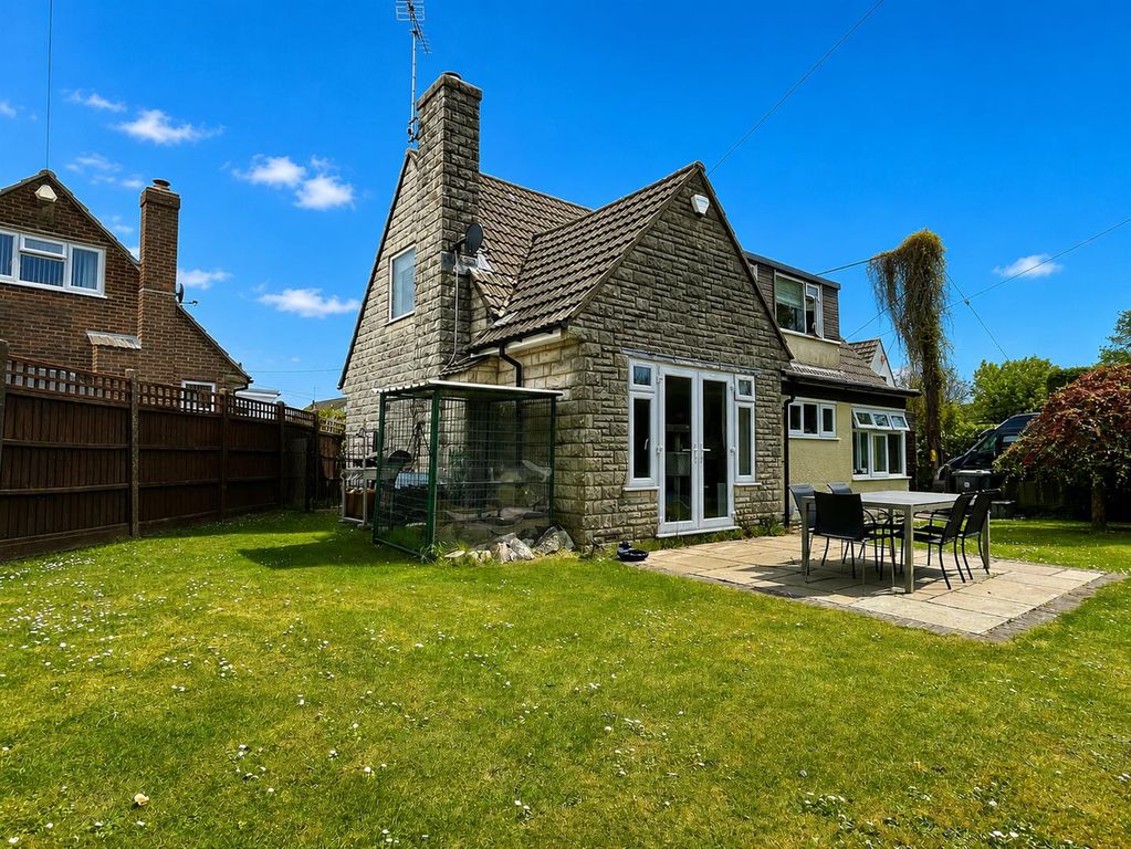 Property photo 1 of 32 41Df67D2-36C1-42A4-8E49-E6Dadf6C29F3.Png