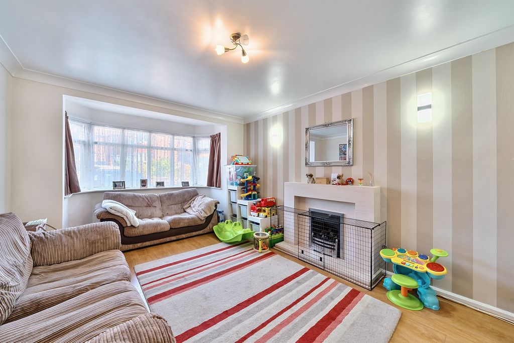 Property photo 2 of 13