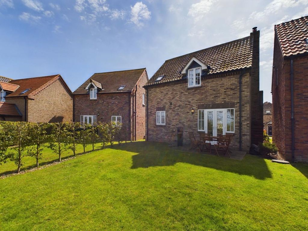 Property photo 2 of 20 Rear