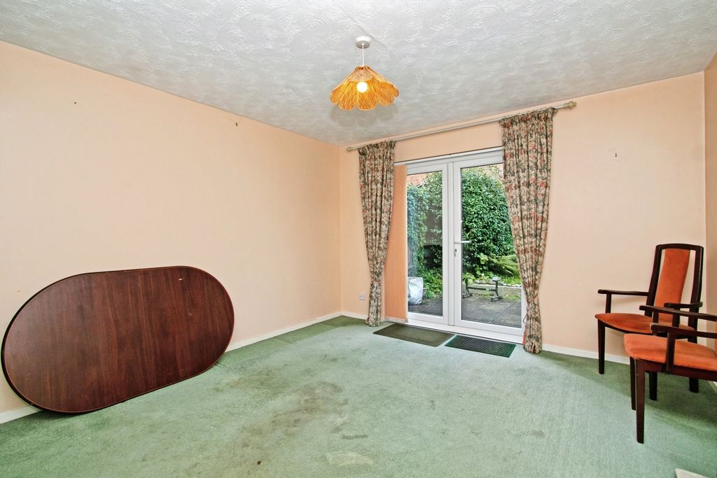 Property photo 3 of 15 Photo