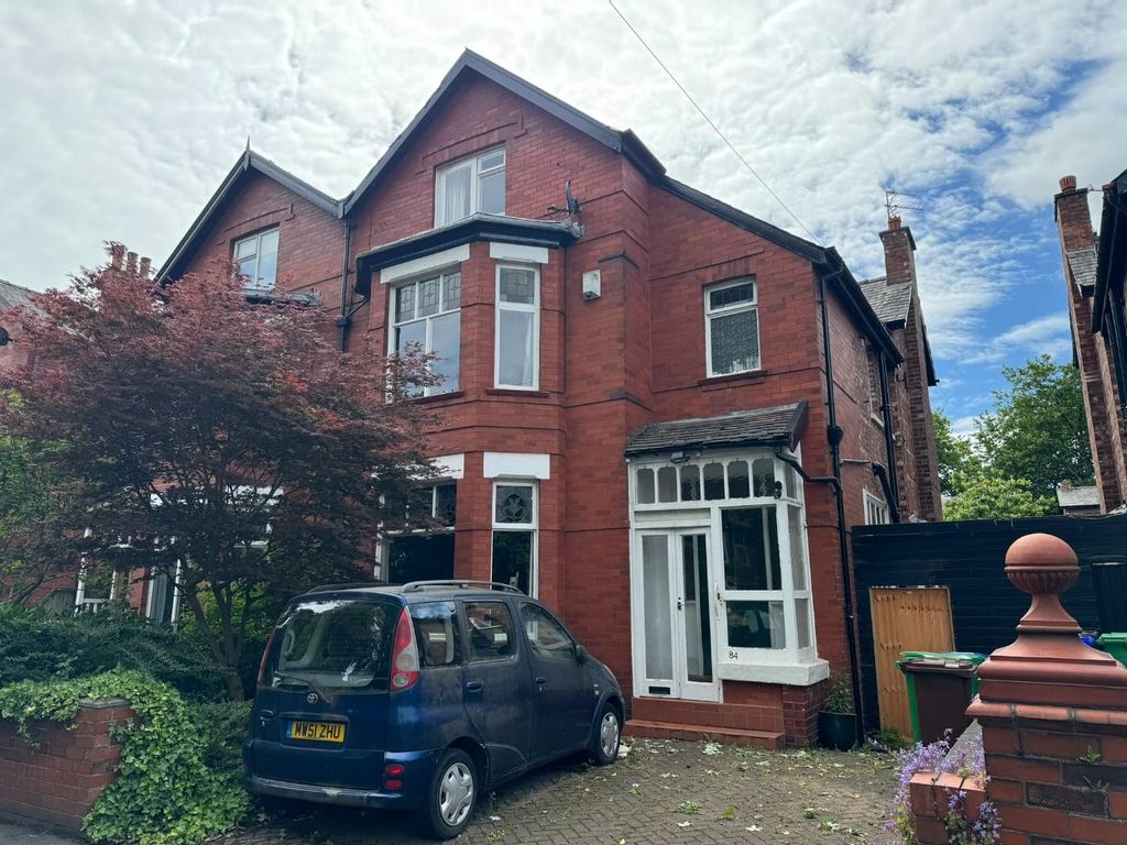 Property photo 1 of 27