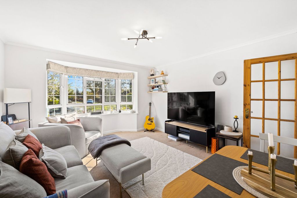 Additional image 4 of 2 bed maisonette for saleSaxbys Lane, Lingfield RH7