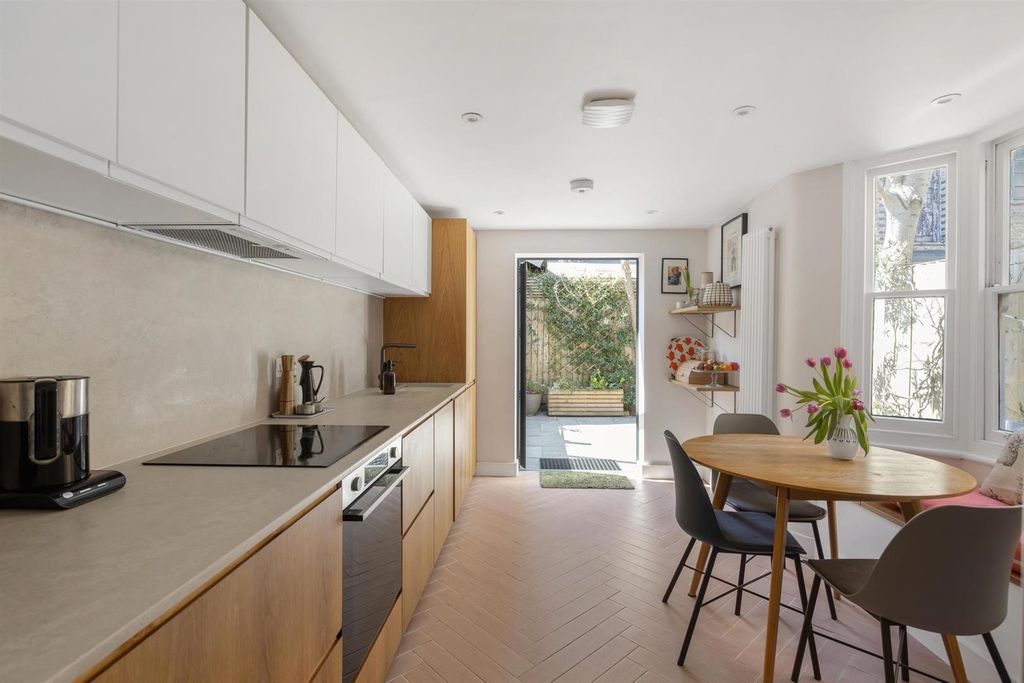 Property photo 2 of 19 Pbck5869-Enhanced-Nr.Jpg