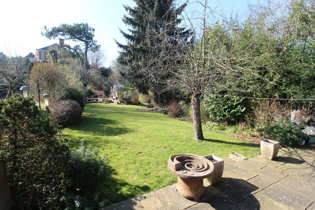 Property photo 3 of 20