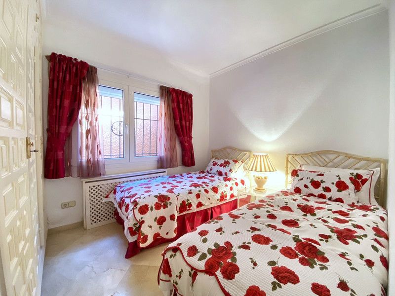 Property photo 2 of 47