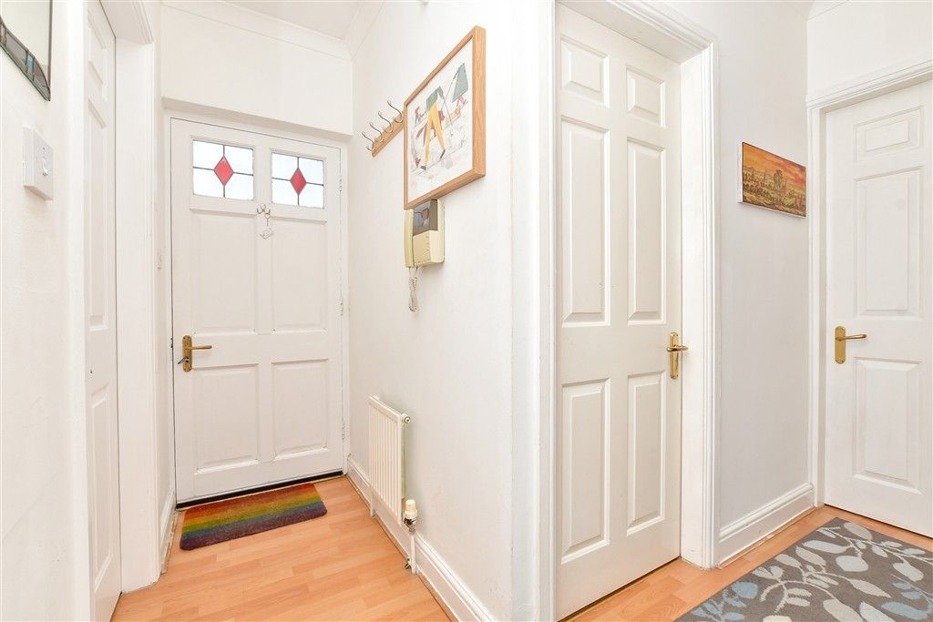 Property photo 2 of 10 Entrance Hall