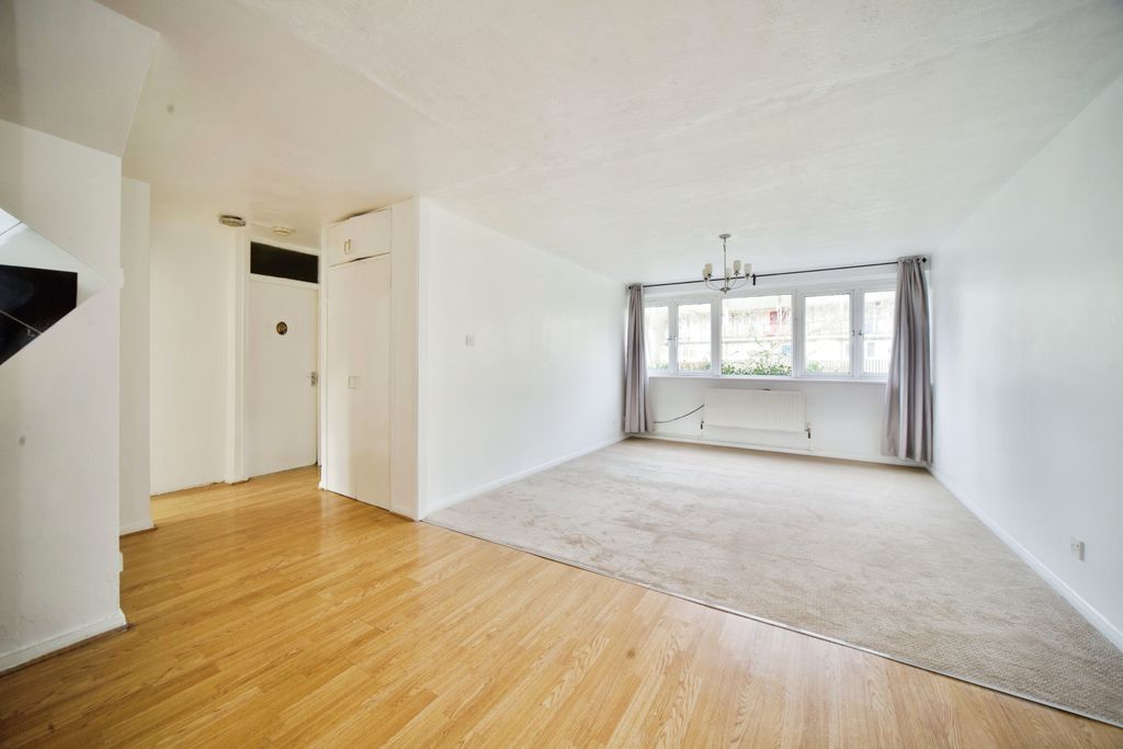 Property photo 3 of 9 Reception Room