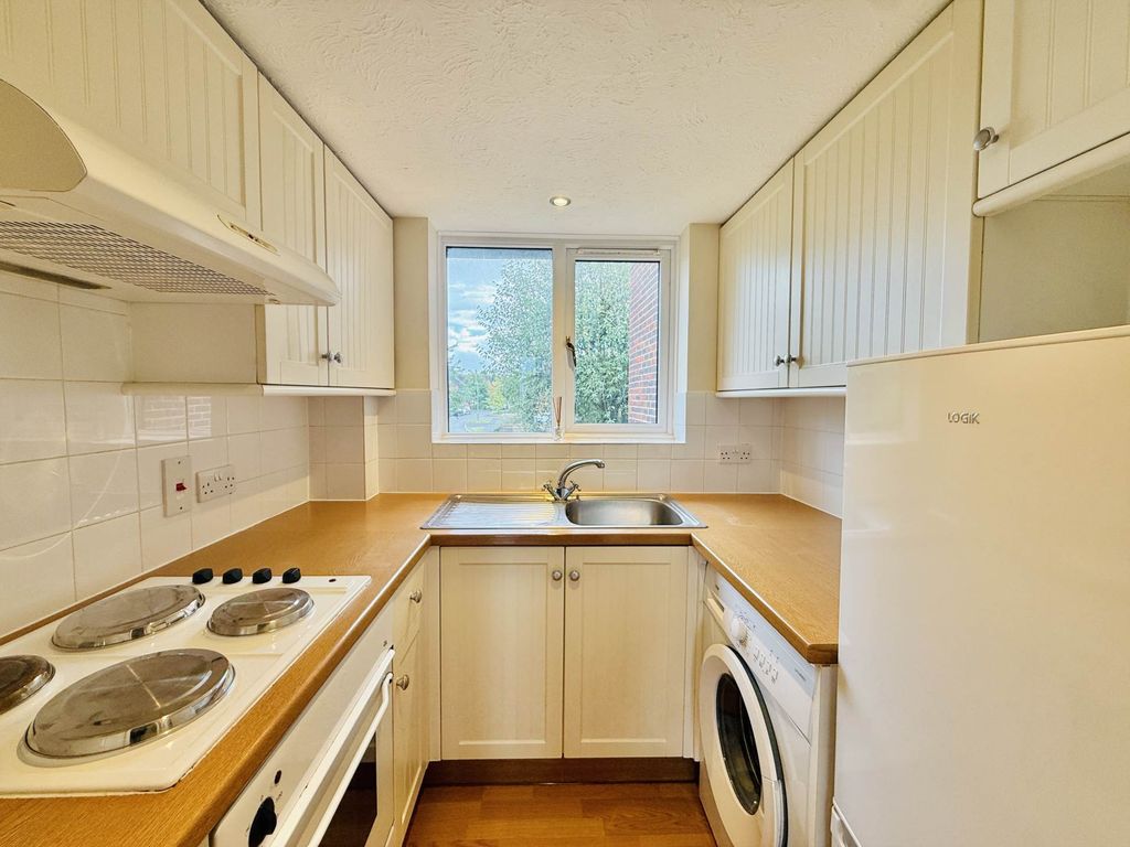 Property photo 2 of 5