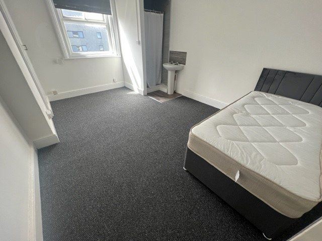 Property photo 2 of 13 1
