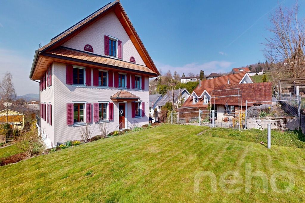 Property photo 3 of 12