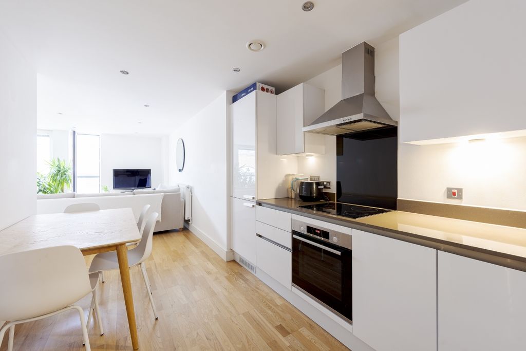 Property photo 2 of 11 094A3038-Hdr-Edit