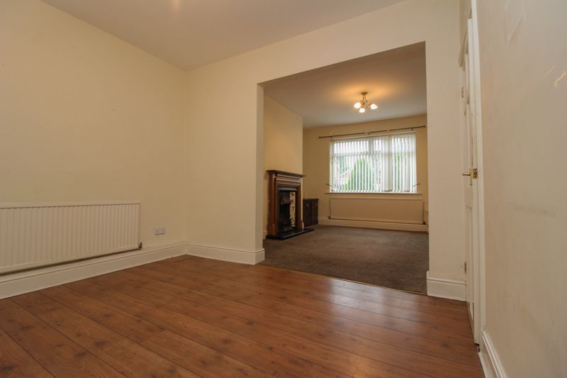 Property photo 3 of 10 Photo 8
