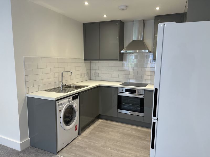 Property photo 1 of 11 Photo 5